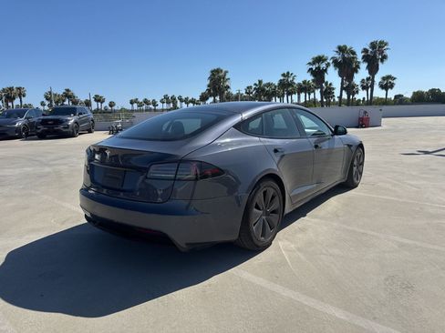Used 2023 Tesla Model S Standard Range image 3