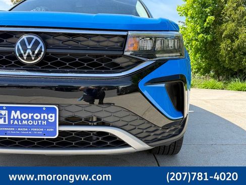 Used 2023 Volkswagen Taos SE w/ Panoramic Sunroof Package AWD/4WD image 4