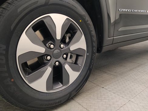 Used 2022 Jeep Grand Cherokee Limited 4xe AWD/4WD image 31