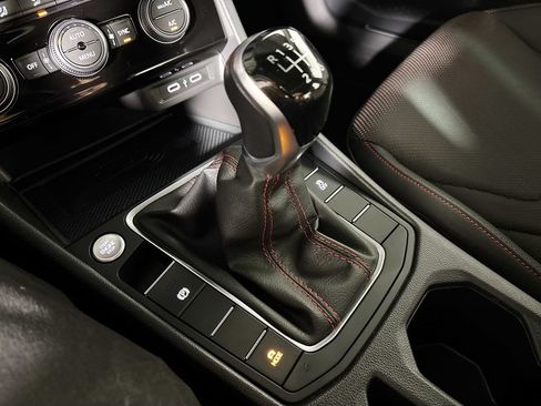 Certified 2023 Volkswagen Jetta GLI Autobahn w/ GLI Black Package FWD image 17