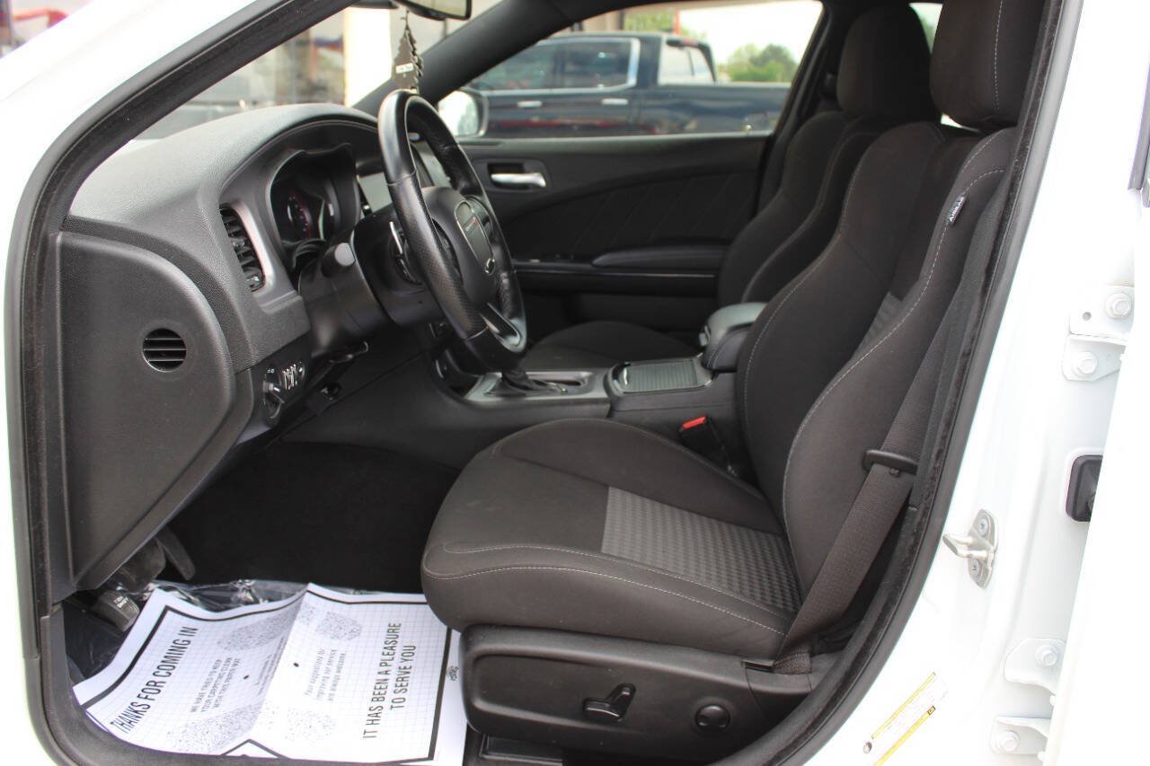 Used 2023 Dodge Charger R/T w/ Blacktop Package RWD image 20