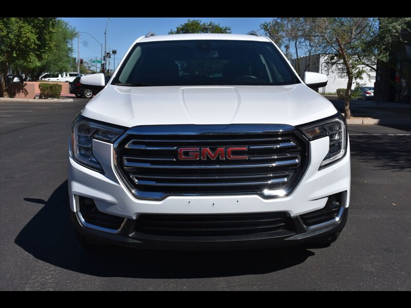 Used 2023 GMC Terrain SLT FWD image 8