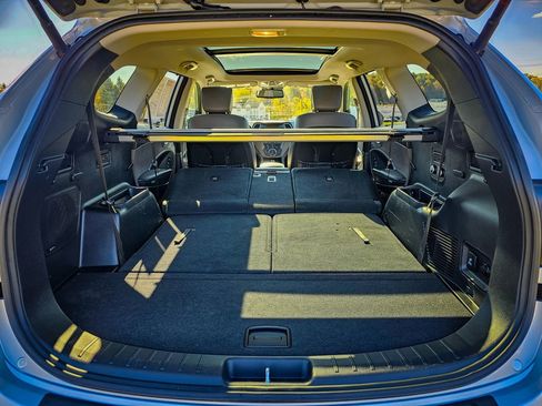 Used 2017 Hyundai Santa Fe SE w/ Cargo Package image 44