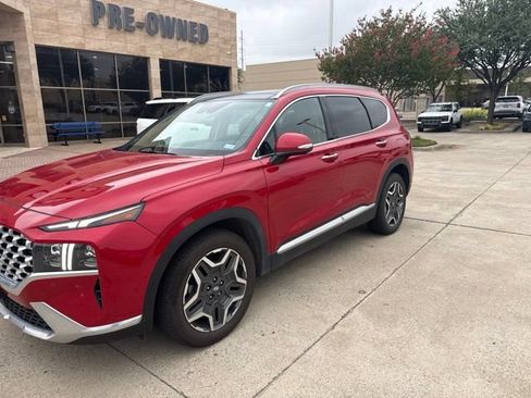 Used 2021 Hyundai Santa Fe Limited FWD image 2