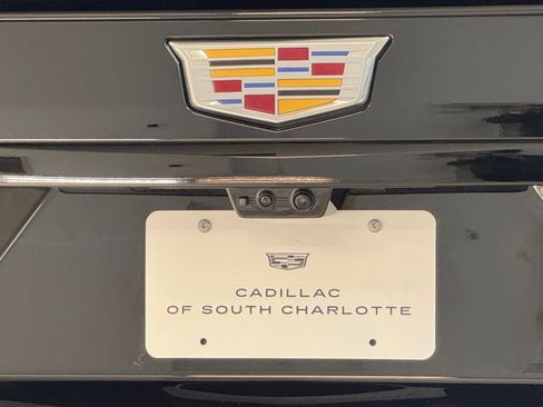 Certified 2025 Cadillac Escalade ESV Sport image 52