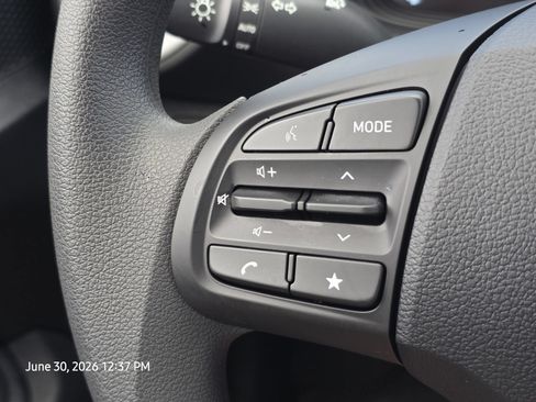 Certified 2026 Hyundai Venue SE FWD image 27