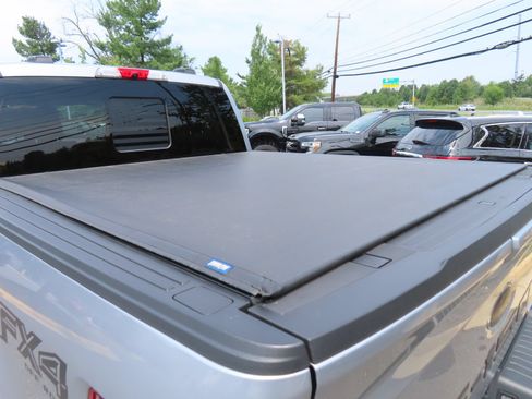 Used 2022 Ford F150 Lariat AWD/4WD image 13
