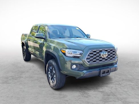 Used 2022 Toyota Tacoma TRD Off-Road AWD/4WD image 3