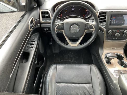 Used 2014 Jeep Grand Cherokee Limited w/ Luxury Group II image 10