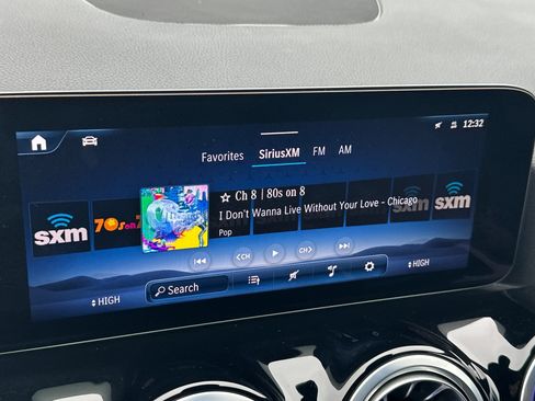 Certified 2025 Mercedes-Benz GLA 250 4MATIC image 18