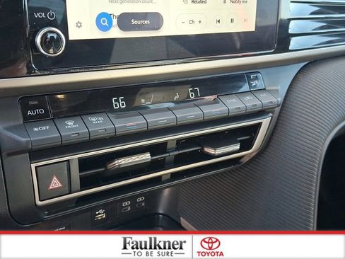 Certified 2025 Toyota Camry SE image 15