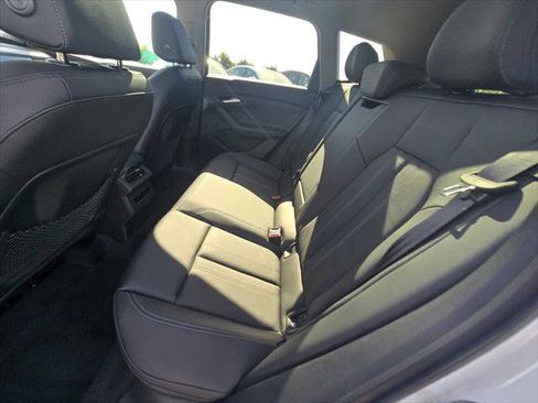 New 2025 Audi Q6 e-tron Premium image 21