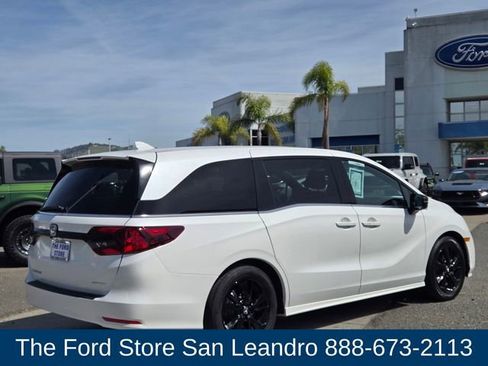 Used 2023 Honda Odyssey Sport image 8