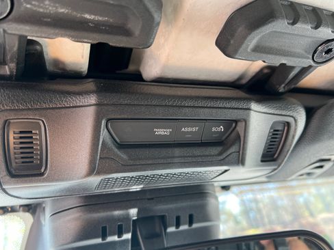 Used 2025 Jeep Wrangler Unlimited Rubicon 4xe image 23