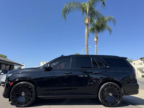 Used 2023 Cadillac Escalade Sport w/ LPO, ONYX Package AWD/4WD image 2