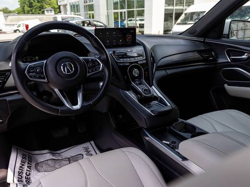 Used 2025 Acura RDX SH-AWD image 16