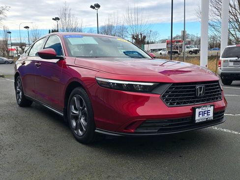 Certified 2024 Honda Accord EX image 7