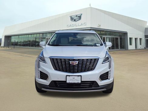 New 2026 Cadillac XT5 Premium Luxury w/ LPO, Floor Liner Package AWD/4WD image 2