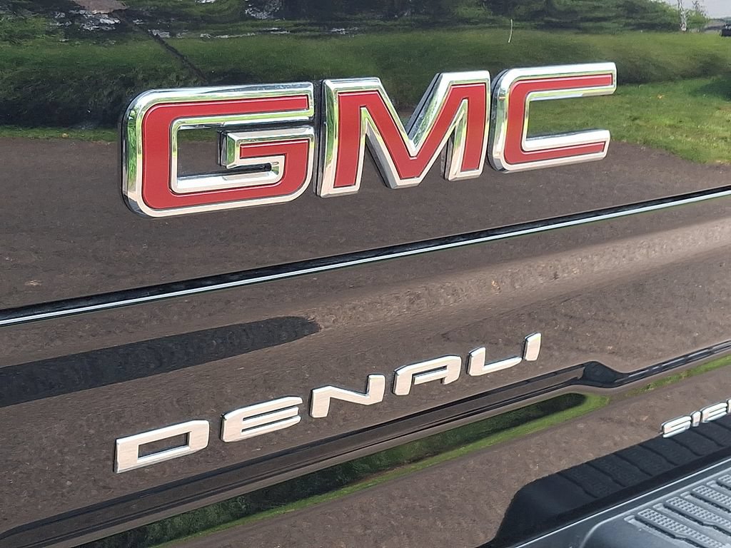 New 2026 GMC Sierra 1500 Denali w/ Denali Reserve Package AWD/4WD image 15