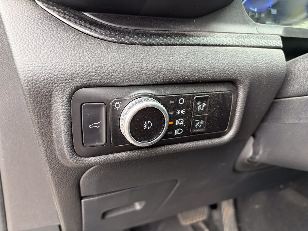 Used 2023 Ford Explorer ST w/ Equipment Group 401A AWD/4WD image 11