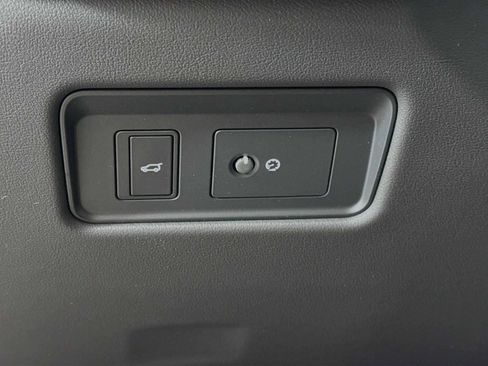 New 2025 Jaguar F-PACE R-Dynamic S image 10