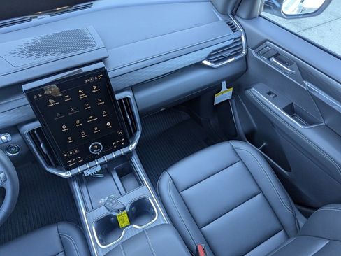 New 2026 GMC Acadia Elevation w/ Elevation Premium Package AWD/4WD image 20
