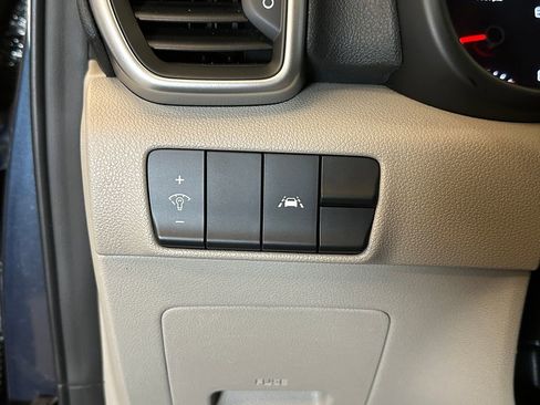 Used 2022 Kia Sportage LX image 18