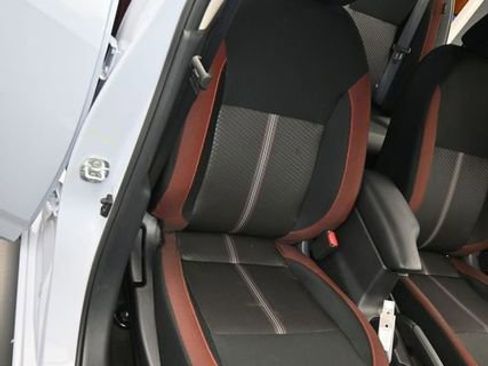 Used 2025 Nissan Versa SR w/ Electronics Package image 16