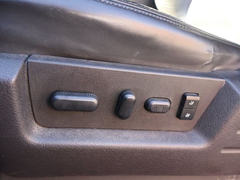 Used 2010 Ford F150 Raptor image 10