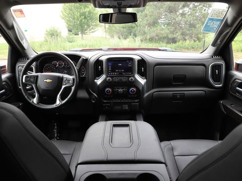 Used 2022 Chevrolet Silverado 2500 LTZ AWD/4WD image 15