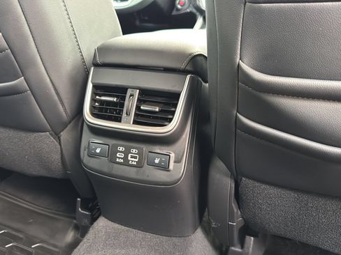 Used 2024 Subaru Outback Touring XT AWD/4WD image 27