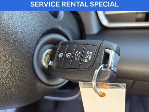 Certified 2026 Hyundai Elantra SE FWD image 19