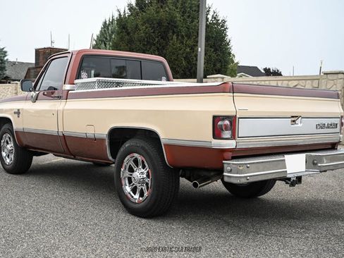 Used 1987 Chevrolet C/K Truck 2500 RWD image 6