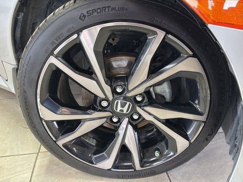 Used 2019 Honda Civic Sport image 4