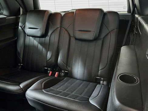 Used 2018 Mercedes-Benz GLS 450 4MATIC image 29