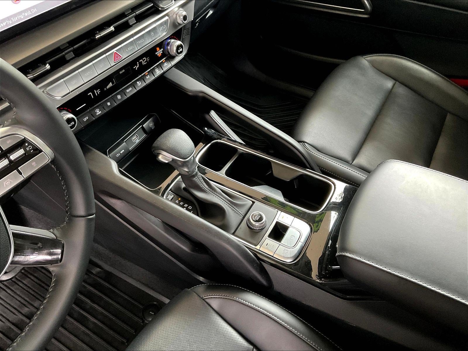 Used 2025 Kia Telluride LX FWD image 17