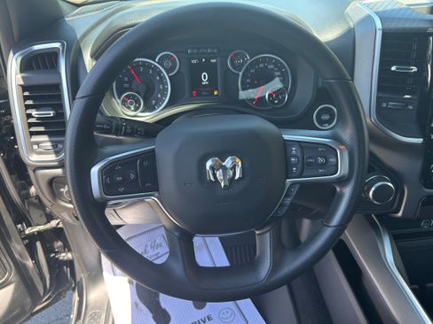 New 2026 RAM 1500 Express AWD/4WD image 9