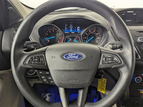 Used 2017 Ford Escape SE w/ SE Cold Weather Package image 17