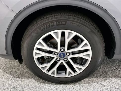 Used 2022 Ford Escape SEL w/ Equipment Group 302A AWD/4WD image 43