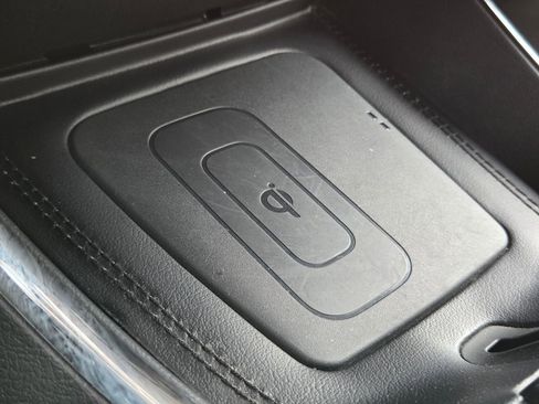 Used 2017 Toyota Avalon XLE Premium w/ Carpet Mat Package FWD image 16