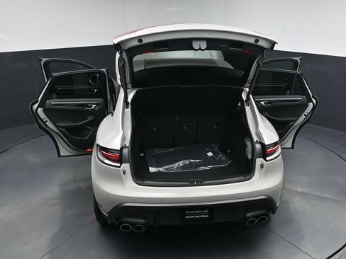 New 2026 Porsche Macan S AWD/4WD image 31