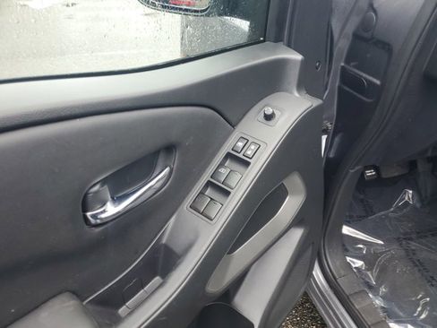 Used 2023 Nissan Frontier SV w/ SV Convenience Package image 15