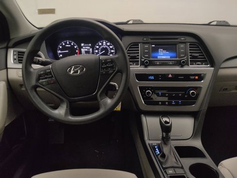 Used 2015 Hyundai Sonata SE w/ Option Group 09 FWD image 22