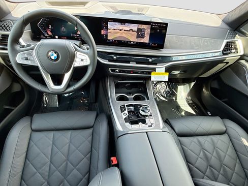 New 2027 BMW X7 xDrive40i w/ Executive Package AWD/4WD image 16