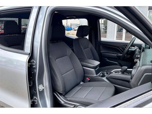 Used 2023 Chevrolet Colorado Trail Boss w/ Advanced Trailering Package AWD/4WD image 8