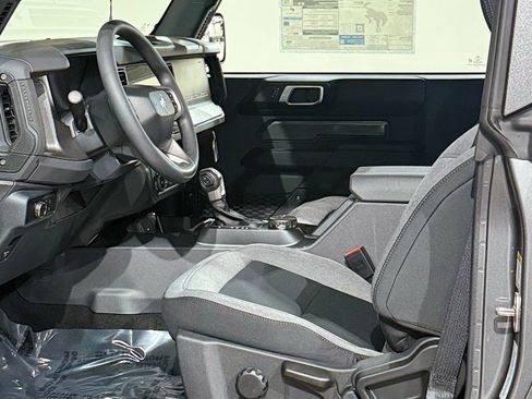 New 2026 Ford Bronco 2-Door AWD/4WD image 36