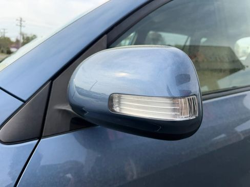 Used 2010 Toyota RAV4 Limited image 9