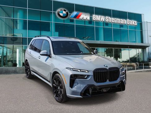 New 2026 BMW X7 xDrive40i w/ Executive Package AWD/4WD image 6