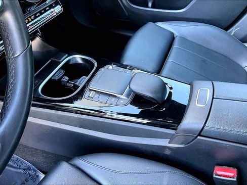 Used 2022 Mercedes-Benz CLA 250 CLA 250 image 17