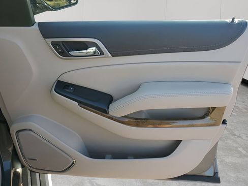 Used 2017 GMC Yukon Denali w/ Open Road Package image 13